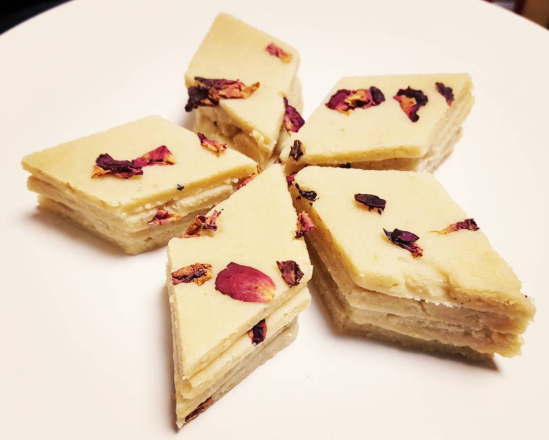 The Simplest and Fastest Kaju Katli Recipe You’ll Ever Try